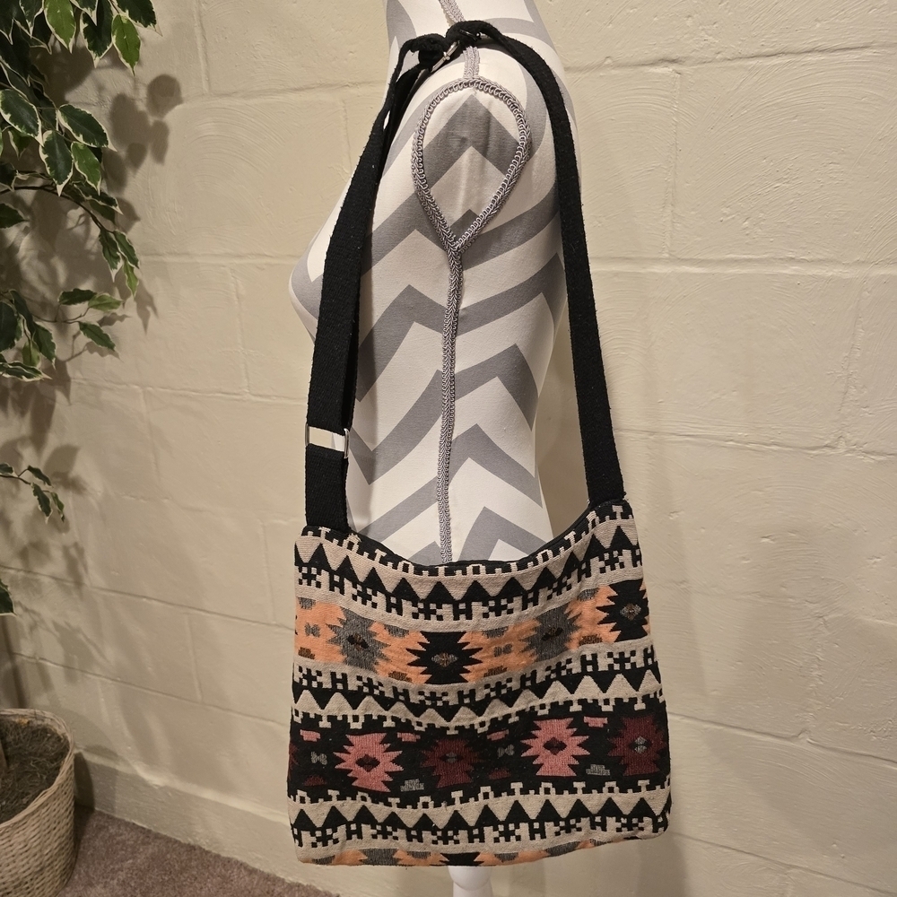Coco + Carmen Crossbody Beaded Tribal Aztec Boho Adjustable Strap Multicolor. - Picture 2 of 15